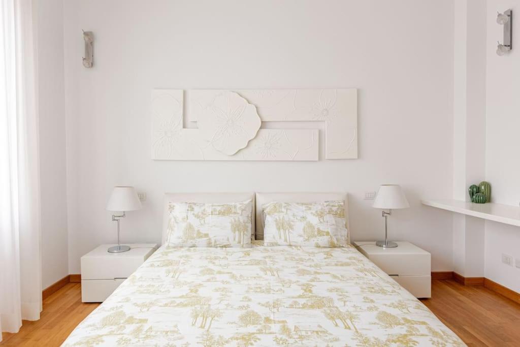 Bright & Cozy, Easy To Reach In Apartamento Florença